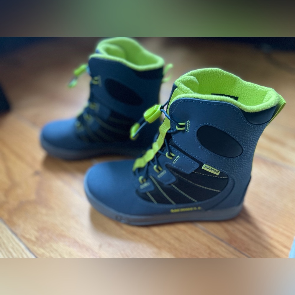 Merrell Snowbank Boots 4.0 Kids Size 1